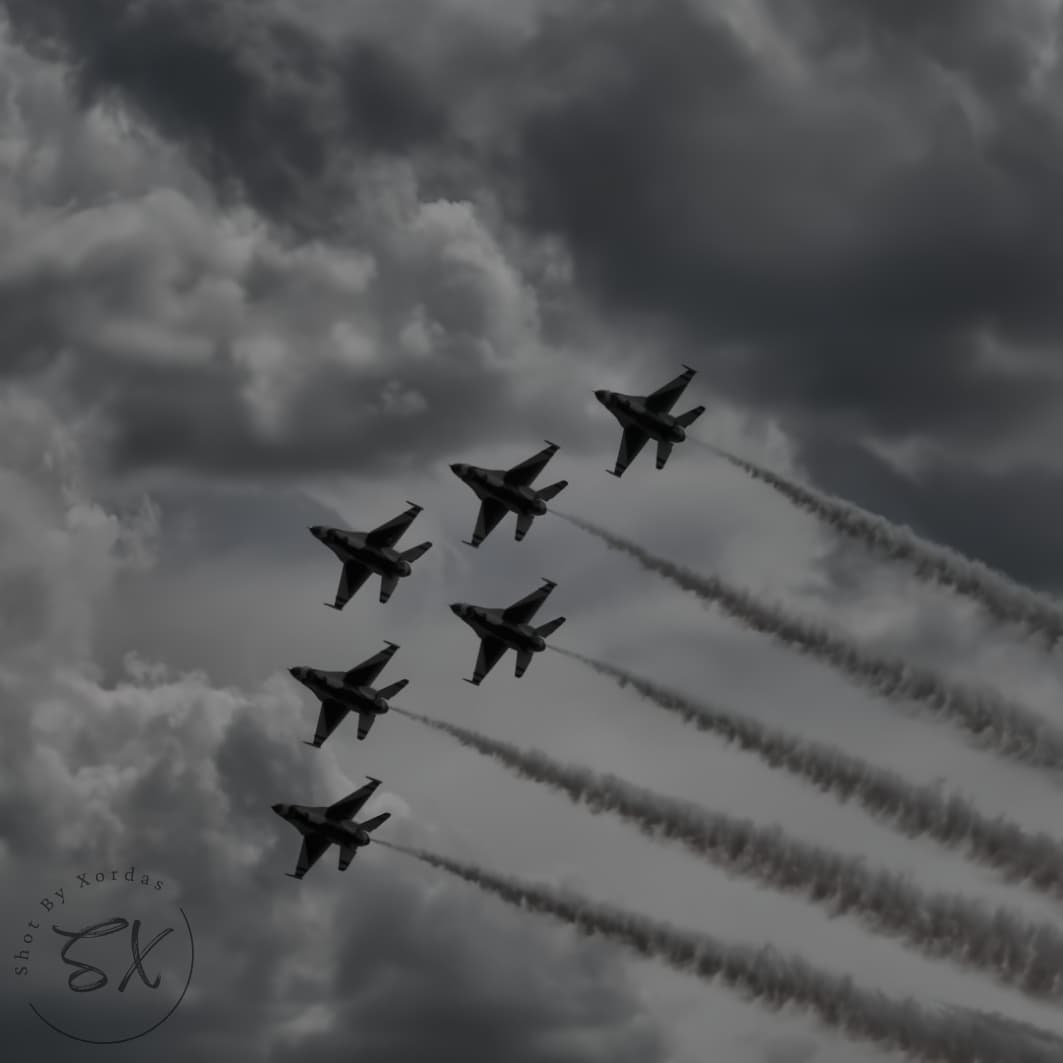 Thunderbirds Formation